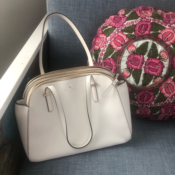 Kate Spade classic white bag - Picture 1 of 7